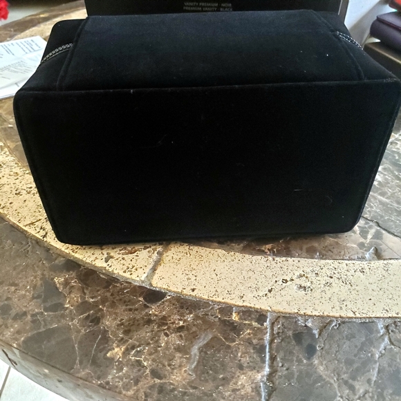 Ysl Yves Saint Laurent  premium zipper  vanity makeup case black noir New in box - Picture 7 of 10